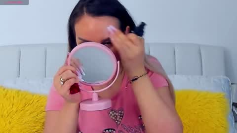 Snapshot of allisonsweetie chatting on January 2025 01:12:01 PM AllisonSweetie online show from January 2025 01:12:01 PM