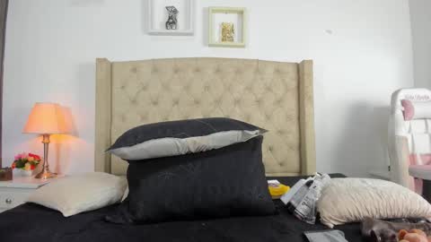 allisson online show from September 2025 12:05:01 PM