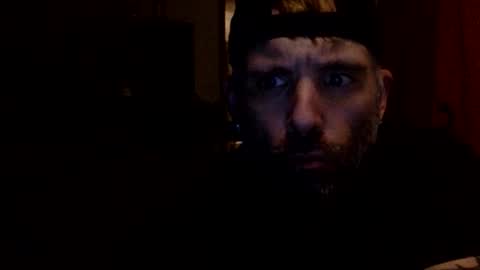 Snapshot of allitrunnin chatting on October 2025 04:24:02 AM allitrunnin online show from October 2025 04:24:02 AM