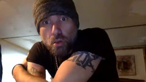 Snapshot of allitrunnin chatting on November 2025 12:30:01 PM allitrunnin online show from November 2025 12:30:01 PM