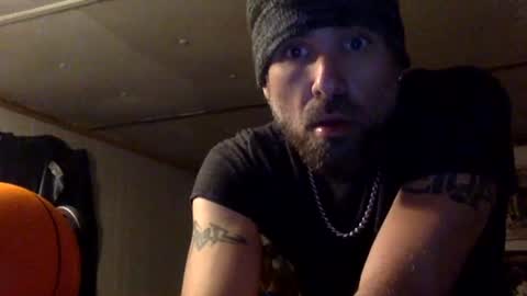 Snapshot of allitrunnin chatting on November 2025 02:47:02 AM allitrunnin online show from November 2025 02:47:02 AM