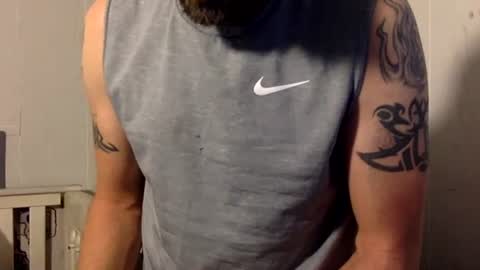 Snapshot of allitrunnin chatting on February 2026 01:01:02 PM allitrunnin online show from February 2026 01:01:02 PM