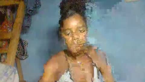 allizida01 online show from November 2025 03:28:02 PM