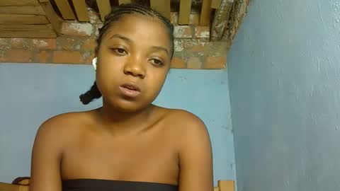 allizida01 online show from February 2026 06:26:01 PM