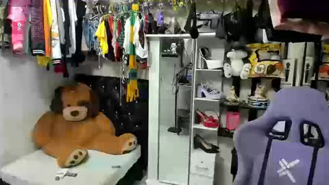 Snapshot of allsson_miller chatting on September 2025 05:58:01 PM allsson_miller online show from September 2025 05:58:01 PM