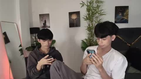 Snapshot of alluring_alpha chatting on March 2026 07:57:02 AM kim and josh online show from March 2026 07:57:02 AM