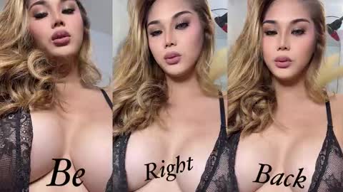 Snapshot of alluringallison chatting on November 2025 04:46:01 AM Allison online show from November 2025 04:46:01 AM