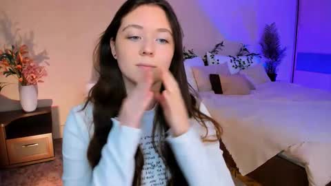 Snapshot of alluringeyess chatting on September 2025 12:49:02 PM alluringeyess online show from September 2025 12:49:02 PM