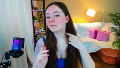 Snapshot of alluringeyess chatting on September 2025 12:08:02 PM alluringeyess online show from September 2025 12:08:02 PM