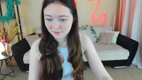 alluringeyess online show from October 2025 04:27:01 PM