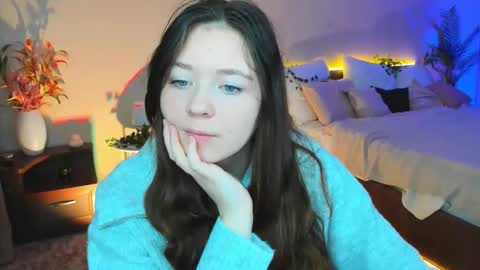 Snapshot of alluringeyess chatting on October 2025 04:35:02 AM alluringeyess online show from October 2025 04:35:02 AM