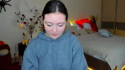 Snapshot of alluringeyess chatting on October 2025 04:53:02 AM alluringeyess online show from October 2025 04:53:02 AM