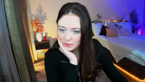 Snapshot of alluringeyess chatting on November 2025 04:40:02 PM alluringeyess online show from November 2025 04:40:02 PM