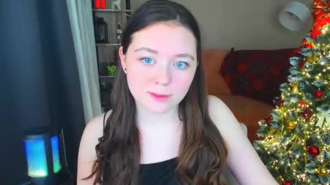 Snapshot of alluringeyess chatting on December 2025 06:04:01 PM alluringeyess online show from December 2025 06:04:01 PM