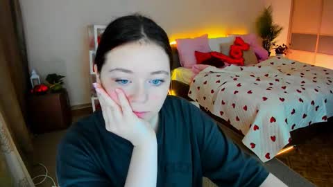 Snapshot of alluringeyess chatting on February 2026 08:35:02 AM alluringeyess online show from February 2026 08:35:02 AM