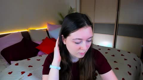 Snapshot of alluringeyess chatting on March 2026 02:21:01 PM alluringeyess online show from March 2026 02:21:01 PM