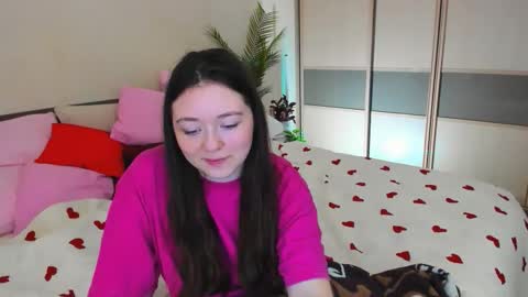 Snapshot of alluringeyess chatting on March 2026 05:01:02 AM alluringeyess online show from March 2026 05:01:02 AM