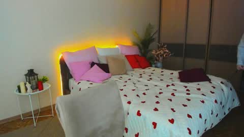 Snapshot of alluringeyess chatting on April 2026 12:36:01 PM alluringeyess online show from April 2026 12:36:01 PM