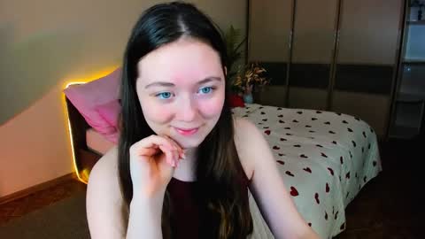 Snapshot of alluringeyess chatting on April 2026 12:10:01 PM alluringeyess online show from April 2026 12:10:01 PM