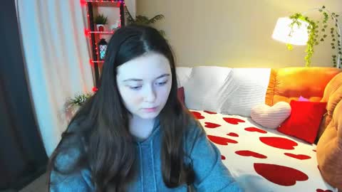 Snapshot of alluringeyess chatting on April 2026 04:24:01 PM alluringeyess online show from April 2026 04:24:01 PM