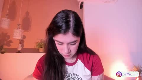 Snapshot of ally_addams chatting on September 2025 10:32:01 PM Ally online show from September 2025 10:32:01 PM