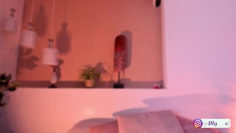 Snapshot of ally_addams chatting on September 2025 05:08:02 AM Ally online show from September 2025 05:08:02 AM