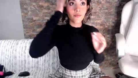 Snapshot of ally_summer chatting on January 2025 03:27:02 AM ally_summer online show from January 2025 03:27:02 AM