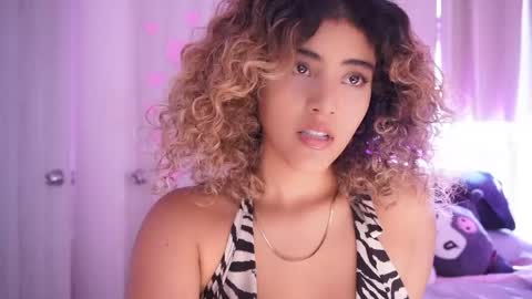 ally_summer online show from May 2026 10:26:01 PM