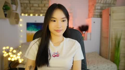 Allyah Sky online show from March 2025 10:32:02 PM