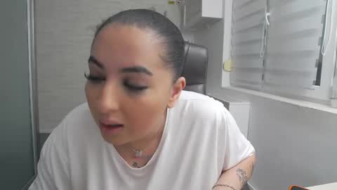         online show from May 2026 08:29:01 PM