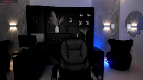 Alisson online show from October 2025 10:24:01 AM