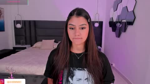 Alisson online show from October 2025 10:15:02 AM