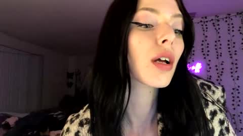 Ally Girl In Her Ally World online show from January 2025 09:19:02 AM