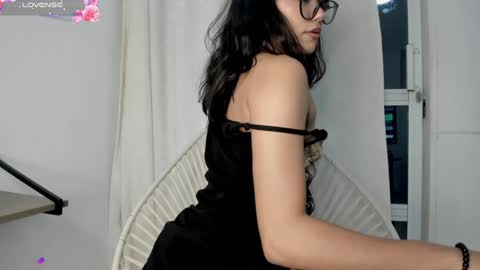 Snapshot of allyson_4 chatting on December 2024 10:34:02 PM Allyson 3 online show from December 2024 10:34:02 PM