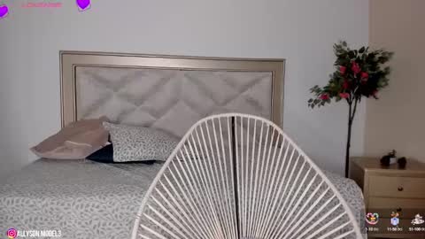 Snapshot of allyson_4 chatting on January 2025 11:03:02 PM Allyson 3 online show from January 2025 11:03:02 PM