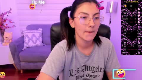 Snapshot of allysonmorgan_ chatting on December 2024 06:17:01 PM allyson online show from December 2024 06:17:01 PM