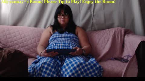 Allyssamay online show from April 2026 06:19:01 AM