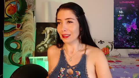 Snapshot of alma_art_ chatting on December 2024 11:35:02 PM alma_art_ online show from December 2024 11:35:02 PM