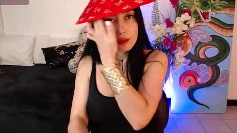 Snapshot of alma_art_ chatting on February 2025 09:27:02 PM alma_art_ online show from February 2025 09:27:02 PM