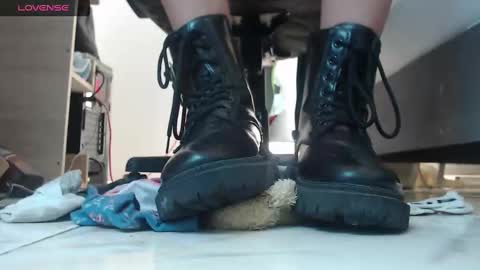 ALMA FENIX  online show from February 2025 03:15:02 PM