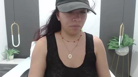 ALMA FENIX  online show from February 2025 12:03:02 PM