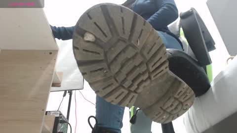 ALMA FENIX  online show from March 2025 12:05:02 PM