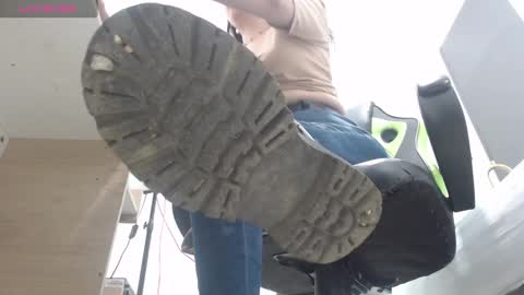 ALMA FENIX  online show from March 2025 12:11:02 PM