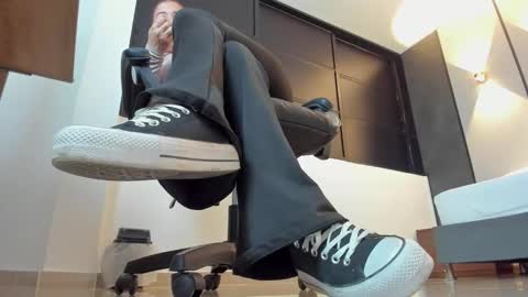 ALMA FENIX  online show from September 2025 12:49:02 PM