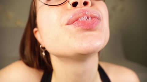 Snapshot of alma_yammy chatting on December 2024 09:55:02 AM Alma online show from December 2024 09:55:02 AM