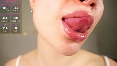 Snapshot of alma_yammy chatting on December 2024 08:30:02 AM Alma online show from December 2024 08:30:02 AM