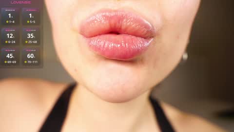 Snapshot of alma_yammy chatting on January 2025 04:48:01 PM Alma online show from January 2025 04:48:01 PM