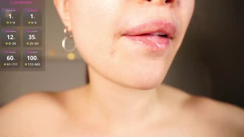 Snapshot of alma_yammy chatting on February 2025 07:21:01 PM Alma online show from February 2025 07:21:01 PM