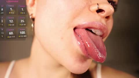 Snapshot of alma_yammy chatting on February 2025 06:40:01 PM Alma online show from February 2025 06:40:01 PM