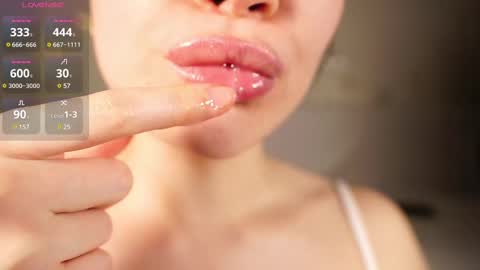 Snapshot of alma_yammy chatting on February 2025 08:05:02 PM Alma online show from February 2025 08:05:02 PM